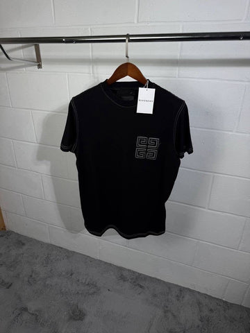 T shirt + jeans 14952