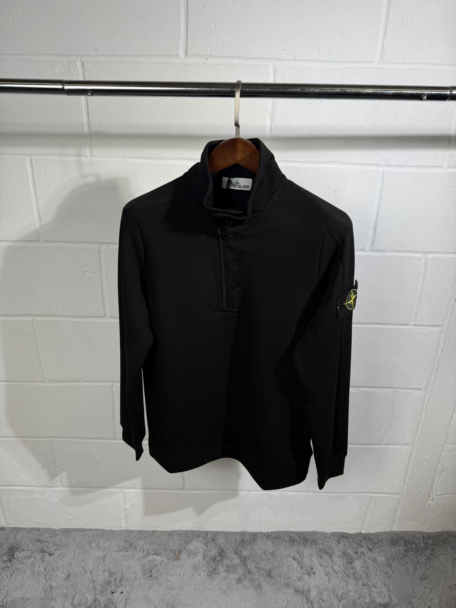 Jumpers and t shirt 14783/85